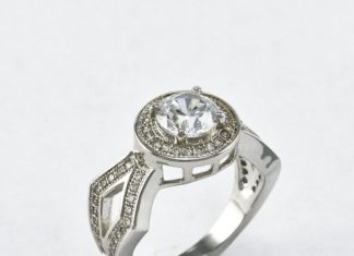 Birthday Gifts Ideas : A Perfect Antique 2CT Russian lab Diamond Engagement Ring