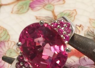 Birthday Gifts Ideas : Vintage 8CT Oval Cut Pink Padparadscha Sapphire with Pink Sapphire Accent Engage…