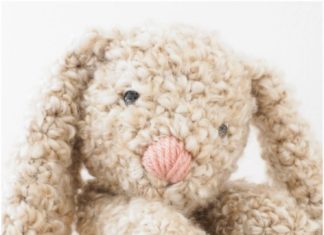 Birthday Gifts Inspiration : Here’s a classically simple, floppy-eared stuffed bunny crochet pattern that wou…