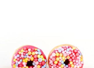 Birthday Gifts Inspiration : Perfect gift for donut lovers – these strawberry (hot pink) iced donut stud earr…