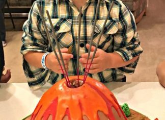 Birthday Inspiration: Surprise your dina-loving little one with this awesome exploding volcano dinosau…