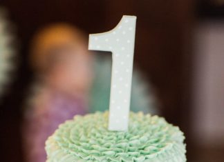 Birthday Party Inspiration : A mint-green smash cake is a perfect centerpiece at the party.