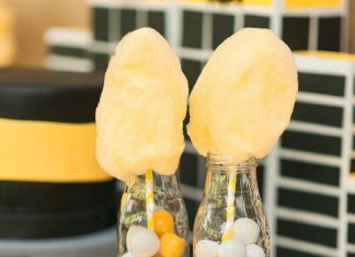 Birthday Party Inspiration : Batman cotton candy!