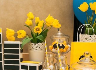 Birthday Party Inspiration : Batman treat table!