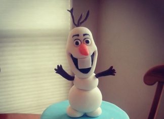 Birthday Party Inspiration : Let It Bake! 15 Droolworthy Cakes Inspired by Disney's Frozen
