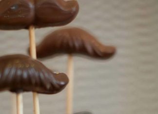 Birthday Party Inspiration : Chocolate mustaches