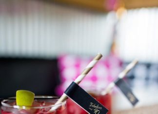 Birthday Party Inspiration : Cocktails with fancy straw flags!