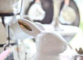 Birthday Party Inspiration : Hold On to Your Cap: This Mad Hatter Birthday Tea Party Will Blow You Away