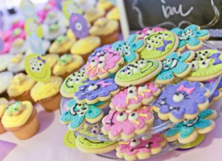 Birthday Party Inspiration : Monster cookies for all the little cookie monster partygoers.