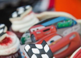 Birthday Party Inspiration : This Disney Cars-Themed Birthday Party Will Get Your Heart Racing