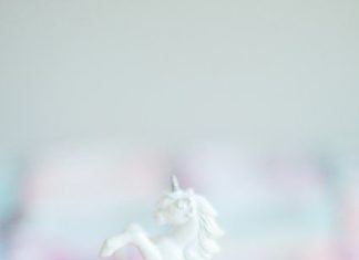 Birthday Party Inspiration : Unicorns DO Exist — but Only at This Birthday Party