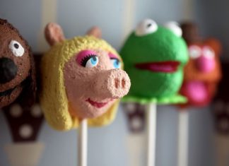 Birthday Party Inspiration : Who wouldn't love a bite-size version of their favorite Muppet?