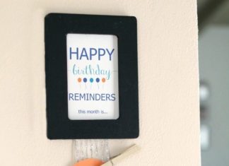 Birthday Party : Love this simple diy birthday calendar! The free printables make this project su…
