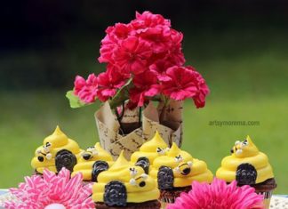 Birthday Party : Recipe & Tutorial for creating Bumble Bee Birthday Cupcakes