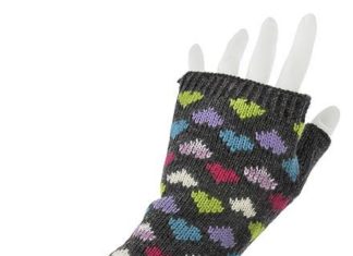 Birthday Gifts Ideas : Grey Heart Fingerless Gloves
