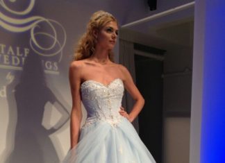 Birthday Gifts Ideas : I'd never actually wear something like this, but oh my goodness it's Cin…