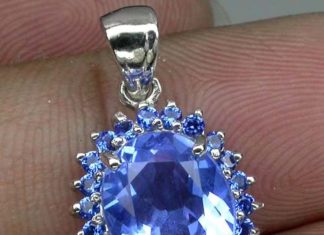 Birthday Gifts Ideas : Natural 4CT Oval Cut Blue Tanzanite Color Quartz with Blue Sapphire Accents Birt…