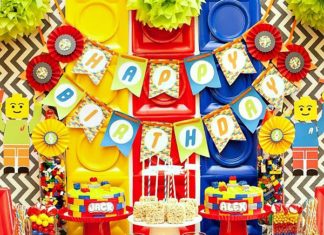 Birthday Party Inspiration : Circle & square plate used to create a Lego Wall, genius | Charming Touch Partie…