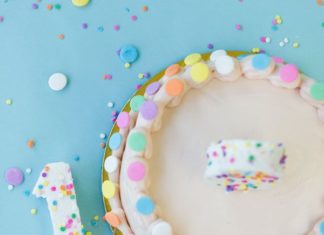 Birthday Party Inspiration : DIY Confetti Marshmallow Numbers
