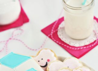 Birthday Party Inspiration : “Milk & Cookies” cookies