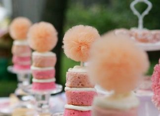 Birthday Party Inspiration : These individual ombre cakes are just one of our 21 favorite birthday cake ideas…