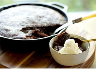Birthday Cake : The easiest chocolate skillet cake ever! Warm and chocolatey, with a slight chew…