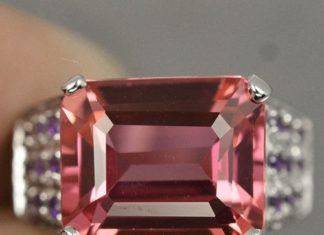 Birthday Gifts Ideas : 7.75 CT Natural Emerald Cut Pink Padparadscha by JoyofLondon