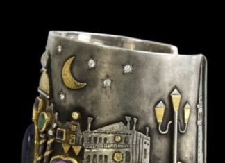 Birthday Gifts Ideas : Cuff | Linda Ladurner. 'Manchette – Travelling ~ Venezla'. Gold, silver,…