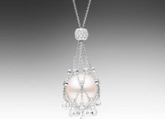 Birthday Gifts Ideas : I want one!!! I've seen it in yellow gold with rubies and sapphires too. sim…