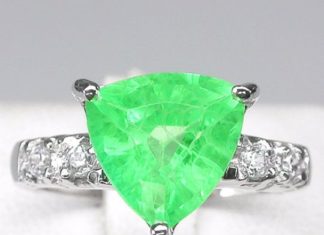 Birthday Gifts Ideas : Vintage 3.67CT Trilliant Cut Colombian Emerald and White Sapphire Accents Ring S…