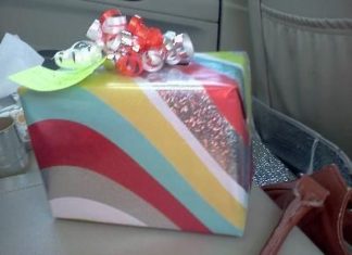 Birthday Gifts Inspiration : Cute way to give money as a gift. Cuter than just a card, I think. I did this f…