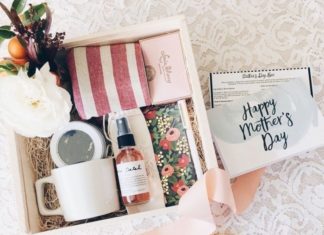 Birthday Gifts Inspiration : sélection de produits cosmétiques pour une séance d'aromathérapie, boît…