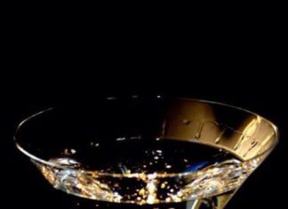 Happy Birthday Wiches : Happy birthday cupcake and champagne #happybirthdayquotes