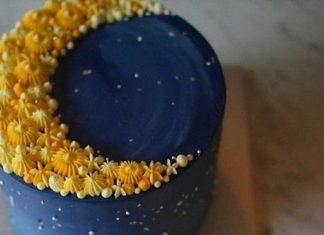 Birthday Cake : This would be cool for an I love you to the moon and back shower.