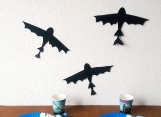 Birthday Inspiration: Lassen Sie den Nachtschatten-Drachen Ohnezahn durch den Raum fliegen.