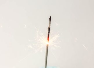 Birthday Decoration : Cotton Candy Cake Topper, party ideas, www.petitepuf.com @PetitePuf