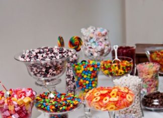 + 74 birthday party decorations : 31 Impossibly Fun Wedding Ideas