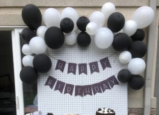 + 74 birthday party decorations : Black & White Birthday Party