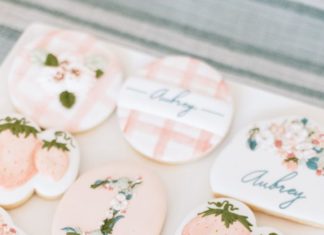 + 74 birthday party decorations : Aubrey’s Floral Strawberry First Birthday Party – Finding Lovely