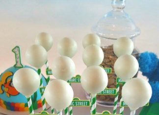 + 74 birthday party decorations : Elmo + Cookie Monster Sesame Street Birthday Party